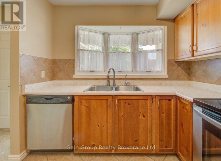 Photo 9 at 47 Seres Drive, Tillsonburg