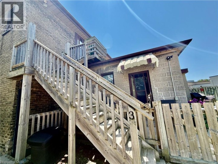Photo 24 at 135 Sherwood Drive, Old West Brant, Brantford