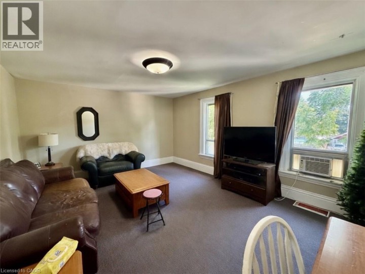 Photo 34 at 135 Sherwood Drive, Old West Brant, Brantford
