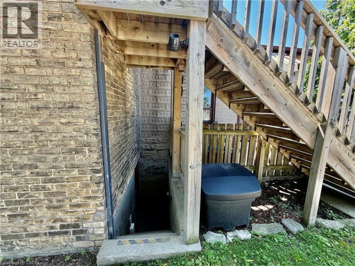 Photo 39 at 135 Sherwood Drive, Old West Brant, Brantford