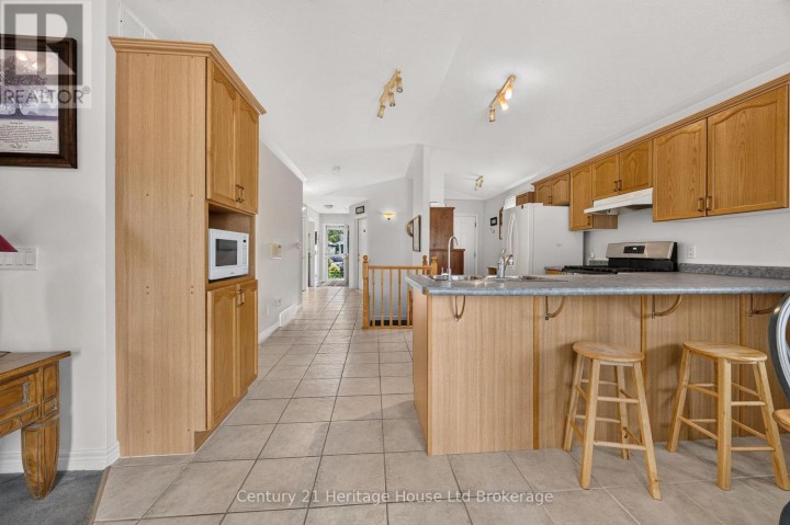 Photo 11 at 26 Peach Street, Tillsonburg
