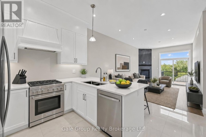 Photo 11 at 804 Garden Court Crescent, Woodstock - North, Woodstock