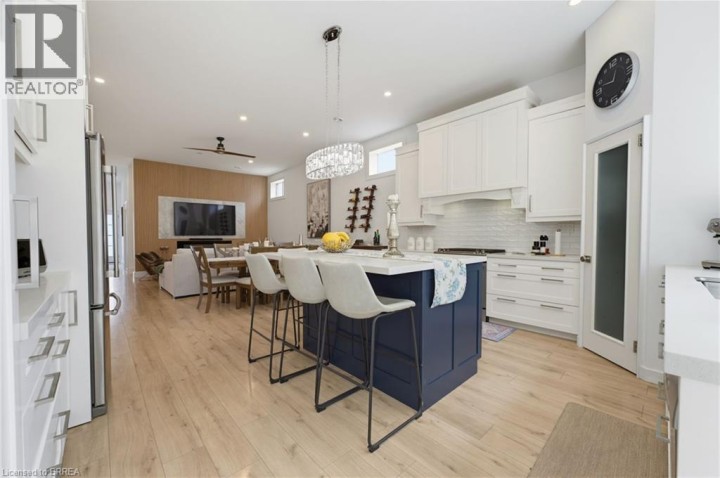 Photo 12 at 33 Elgin Street, East Ward, Brantford