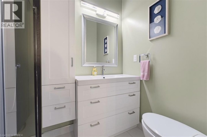 Photo 15 at 33 Elgin Street, East Ward, Brantford