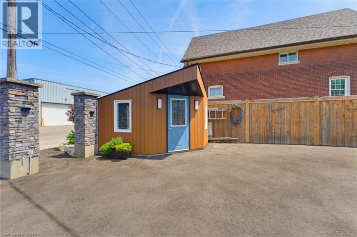 Photo 22 at 33 Elgin Street, East Ward, Brantford