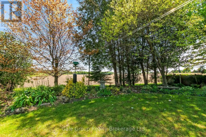 Photo 7 at 49 Briar Drive, Innerkip, Woodstock