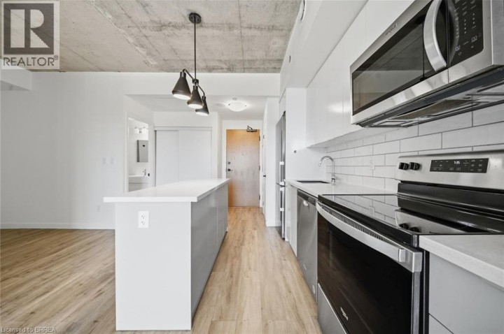 Photo 7 at 202 - 7 Erie Avenue, Eagle Place East, Brantford