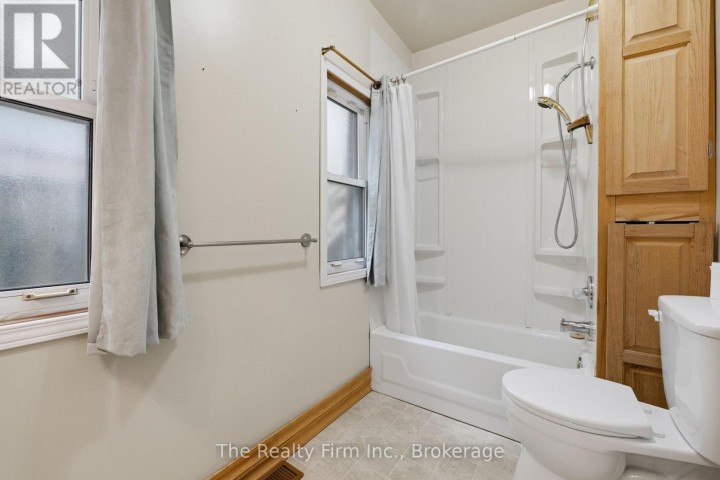 Photo 13 at 17 Douglas Street, Woodstock - South, Woodstock