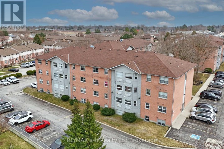 Photo 1 at 36 - 64 Hiawatha Road, Woodstock - North, Woodstock