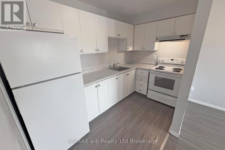 Photo 16 at 36 - 64 Hiawatha Road, Woodstock - North, Woodstock