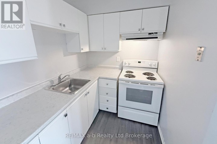 Photo 17 at 36 - 64 Hiawatha Road, Woodstock - North, Woodstock