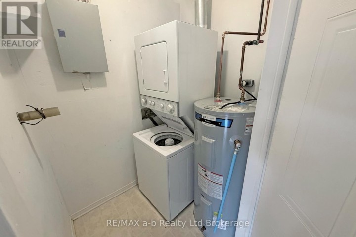 Photo 26 at 36 - 64 Hiawatha Road, Woodstock - North, Woodstock