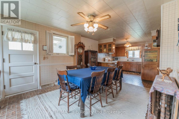 Photo 10 at 81 Vienna Road, Tillsonburg