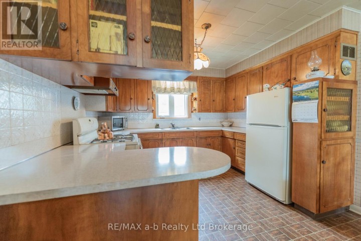 Photo 8 at 81 Vienna Road, Tillsonburg