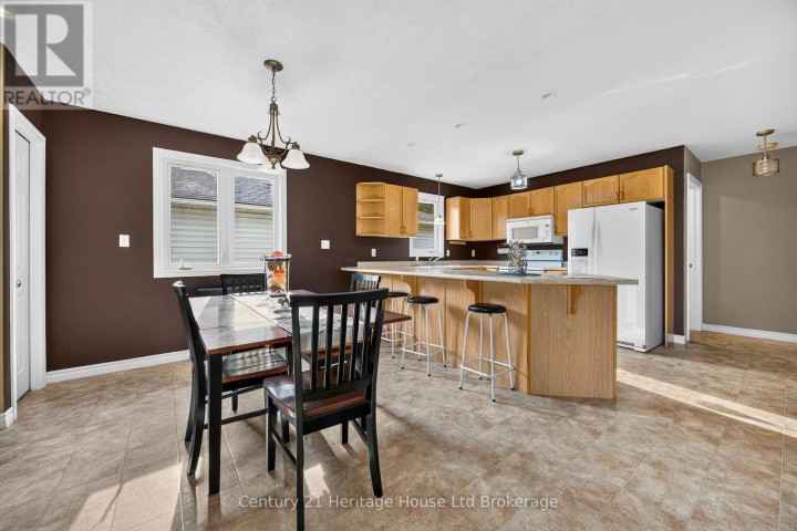 Photo 4 at 16 Herford Street, Tillsonburg