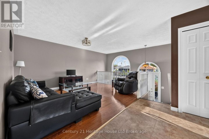 Photo 9 at 16 Herford Street, Tillsonburg