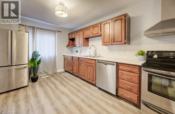 Photo 7 at 38 Rose Avenue, Eagle Place East, Brantford