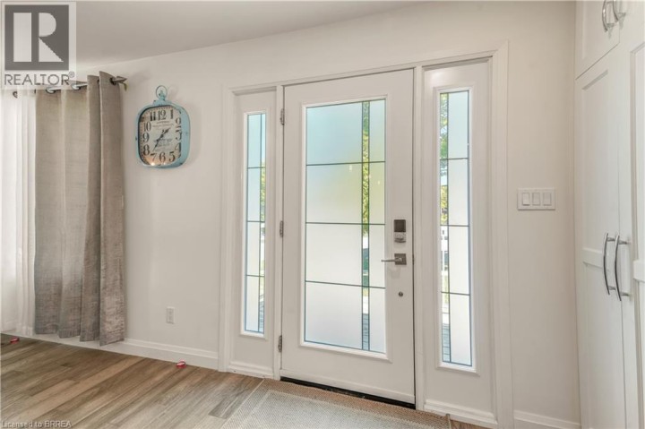 Photo 7 at 160 Woodlawn Avenue, Mayfair, Brantford
