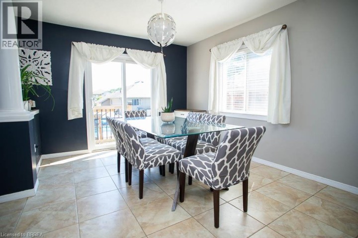 Photo 11 at 48 Nightingale Drive, Donegal / Mcguiness, Brantford