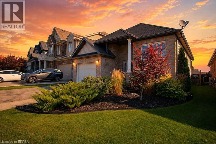 Photo 3 at 48 Nightingale Drive, Donegal / Mcguiness, Brantford