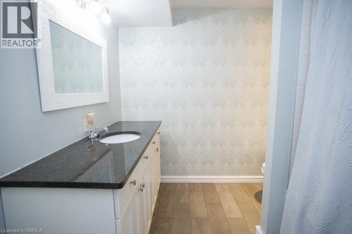 Photo 30 at 48 Nightingale Drive, Donegal / Mcguiness, Brantford