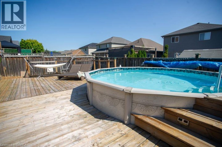Photo 33 at 48 Nightingale Drive, Donegal / Mcguiness, Brantford