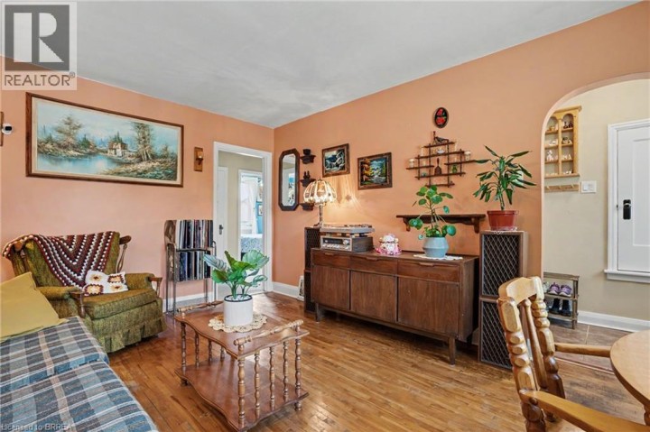 Photo 7 at 291 Sheridan Street, East Ward, Brantford