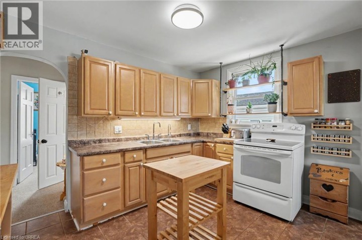 Photo 8 at 291 Sheridan Street, East Ward, Brantford