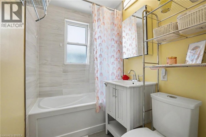 Photo 16 at 291 Sheridan Street, East Ward, Brantford