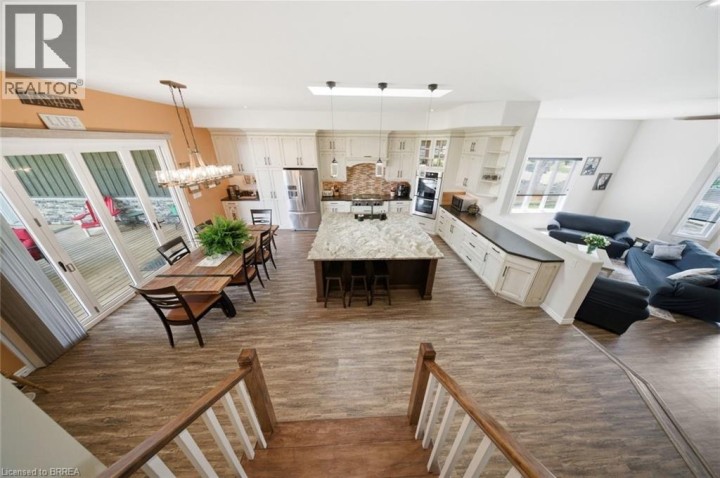 Photo 19 at 5 Echo Villa Avenue, Echo Place, Brantford