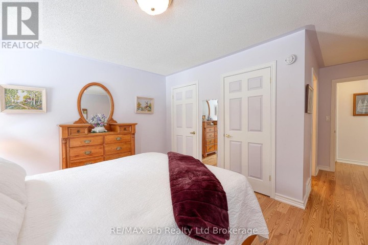 Photo 11 at 23 Brasher Drive, Tillsonburg