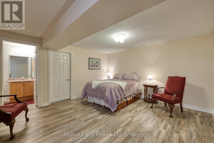 Photo 12 at 23 Brasher Drive, Tillsonburg