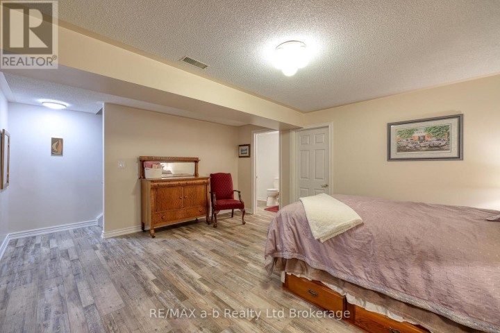 Photo 13 at 23 Brasher Drive, Tillsonburg