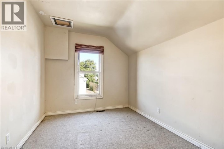 Photo 10 at 49 Grand Street, Terrace Hill, Brantford