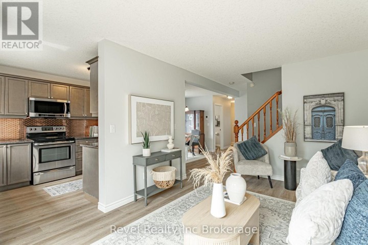 Photo 10 at 420 Sales Drive, Woodstock - South, Woodstock