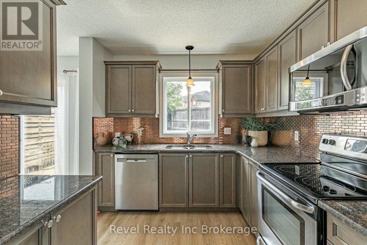 Photo 14 at 420 Sales Drive, Woodstock - South, Woodstock