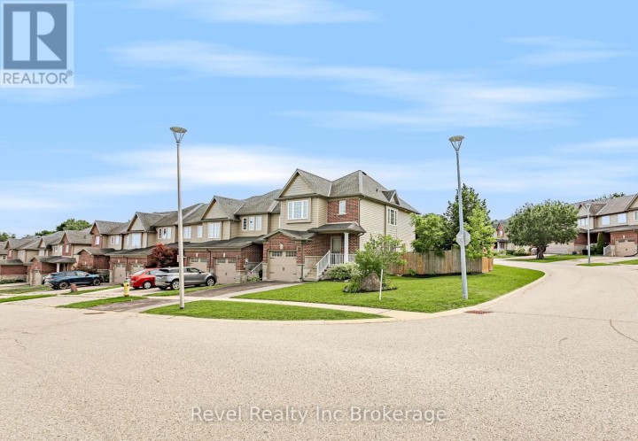 Photo 2 at 420 Sales Drive, Woodstock - South, Woodstock