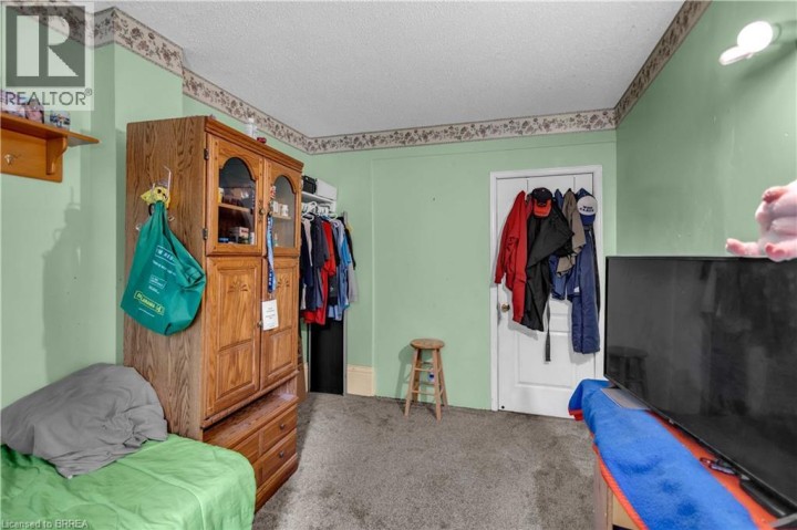 Photo 12 at 35 James Avenue, Echo Place, Brantford