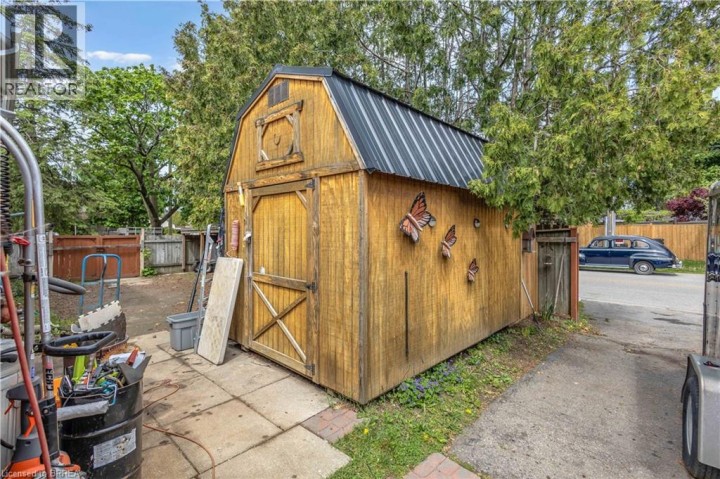 Photo 18 at 35 James Avenue, Echo Place, Brantford