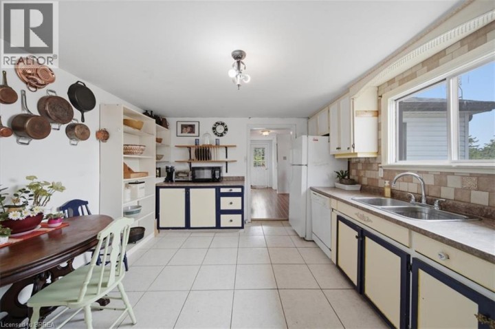 Photo 13 at 367 Nelson Street, Echo Place, Brantford