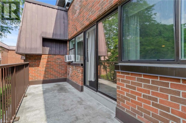 Photo 8 at 301 - 36 Hayhurst Road, Fairview / Greenbrier, Brantford