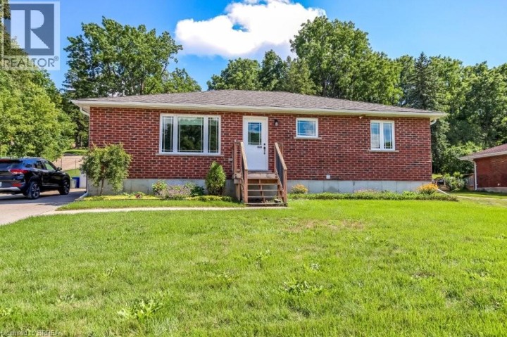Photo 2 at 584616 Beachville Road, Beachville, Ingersoll