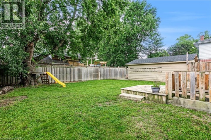 Photo 4 at 811 Hughson Street, Woodstock - North, Woodstock