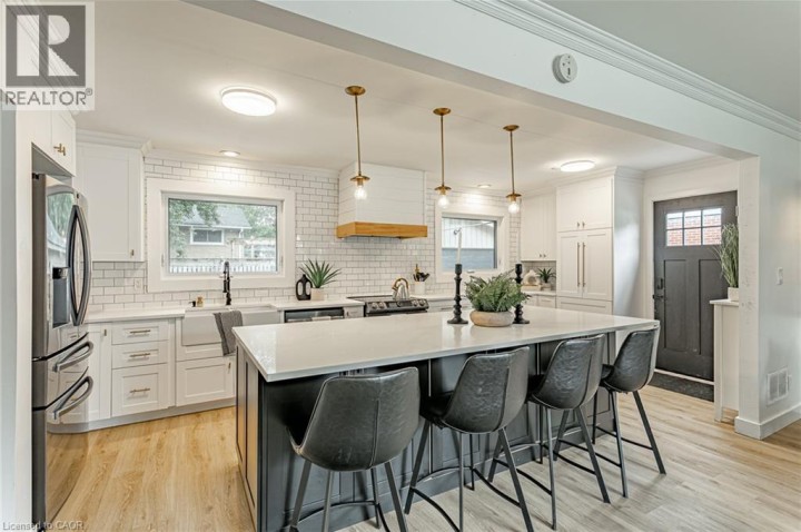 Photo 9 at 811 Hughson Street, Woodstock - North, Woodstock