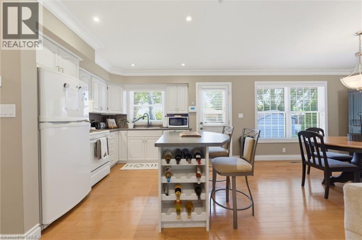 Photo 12 at 35 Varadi Avenue, Brier Park, Brantford