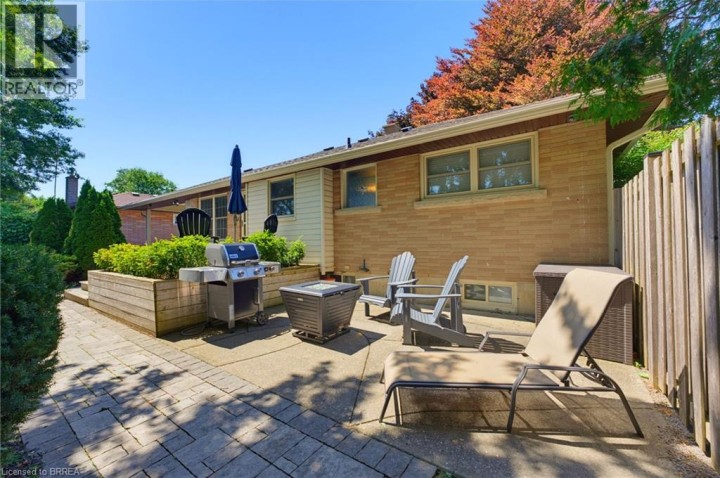 Photo 23 at 35 Varadi Avenue, Brier Park, Brantford