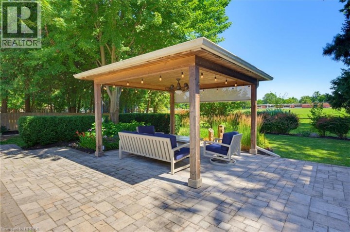 Photo 24 at 35 Varadi Avenue, Brier Park, Brantford