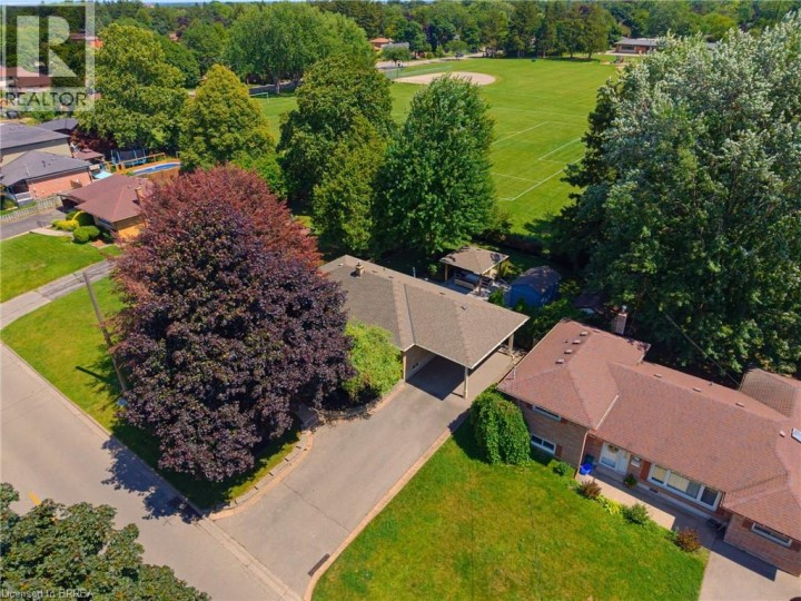 Photo 32 at 35 Varadi Avenue, Brier Park, Brantford