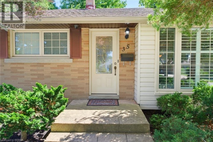 Photo 6 at 35 Varadi Avenue, Brier Park, Brantford