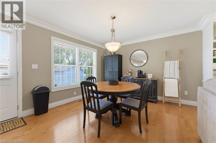 Photo 7 at 35 Varadi Avenue, Brier Park, Brantford